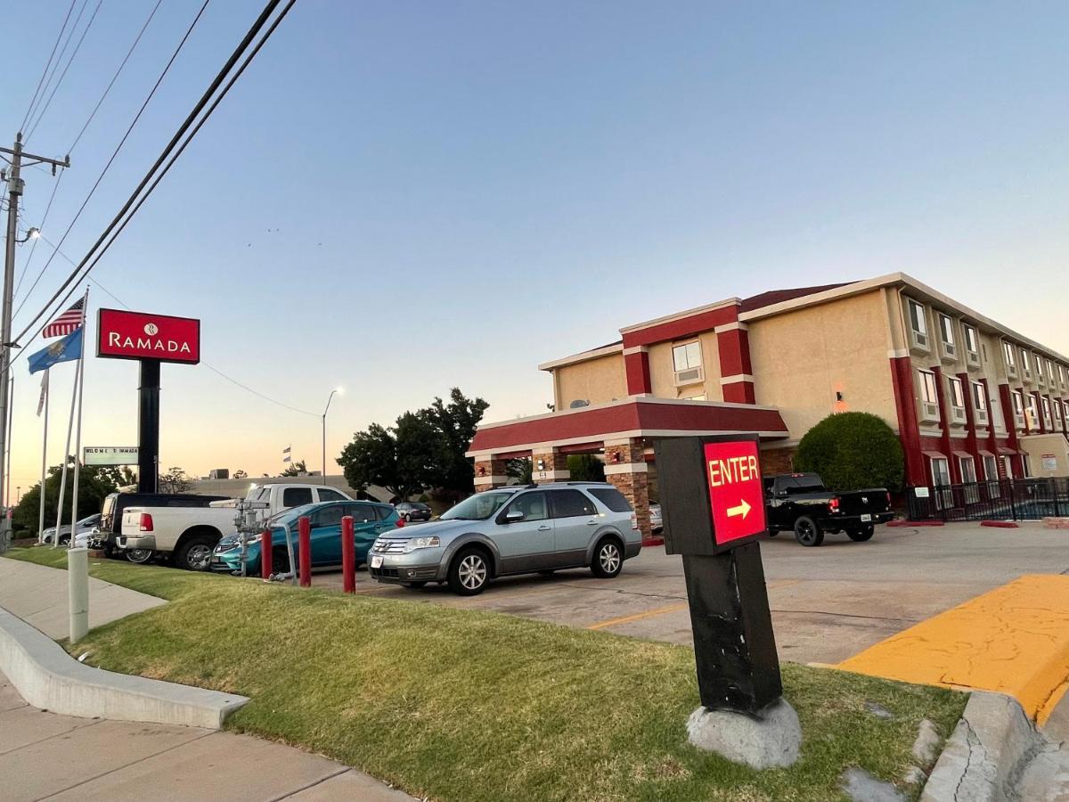 Ramada By Wyndham Oklahoma City Airport North Exterior photo